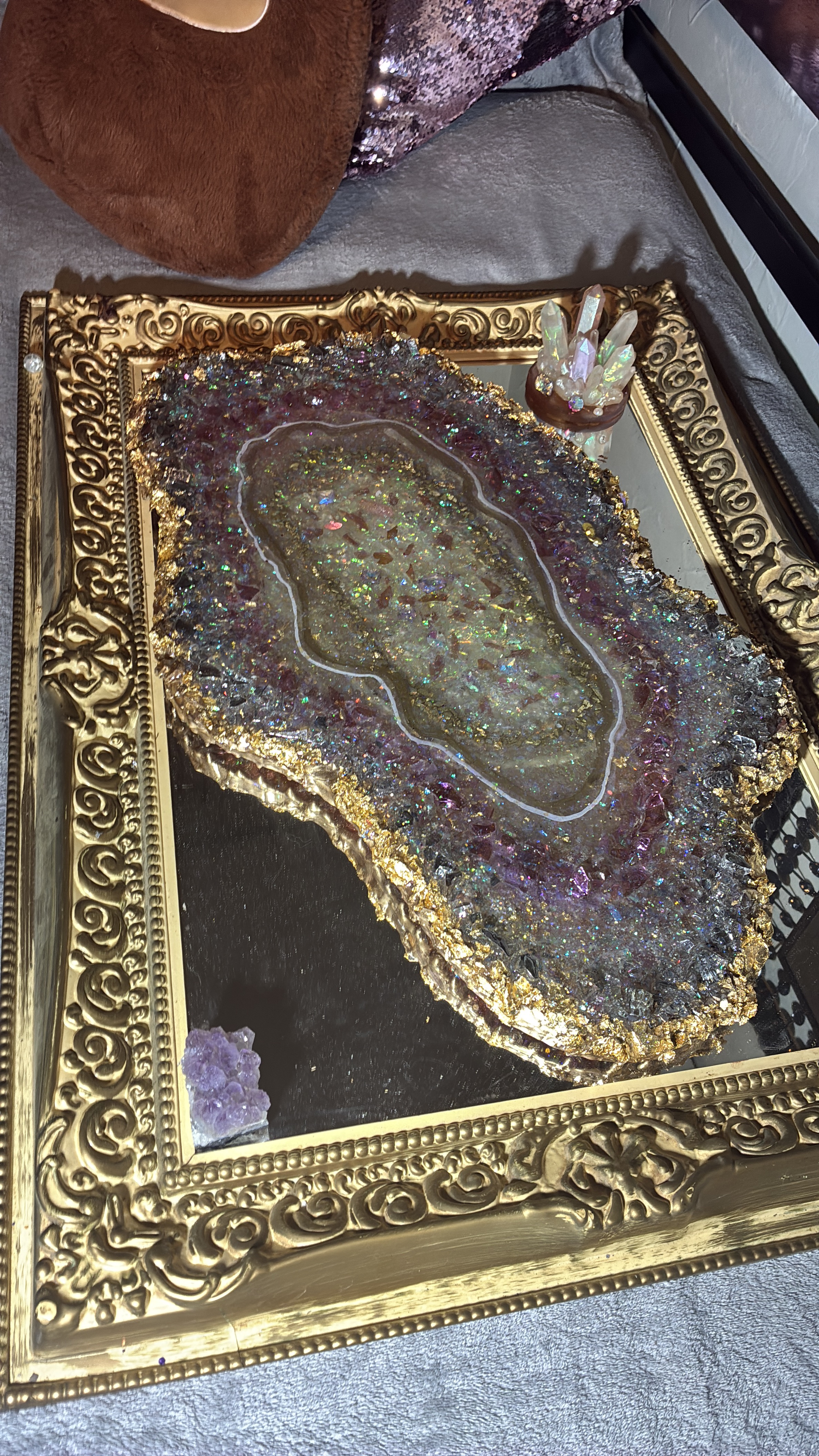 Resin piece shown at an angle